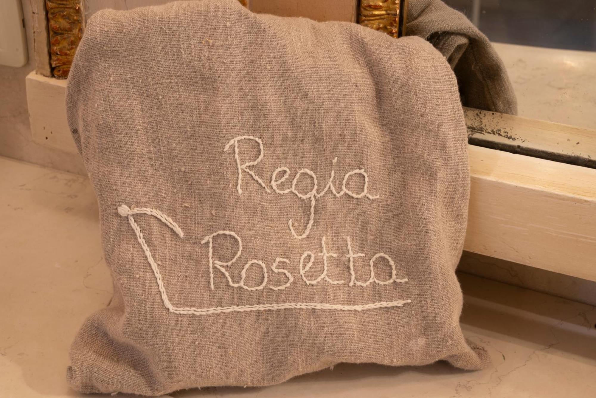 Regia Rosetta - Royal Rooms Borghetto Valeggio sul Mincio Bagian luar foto