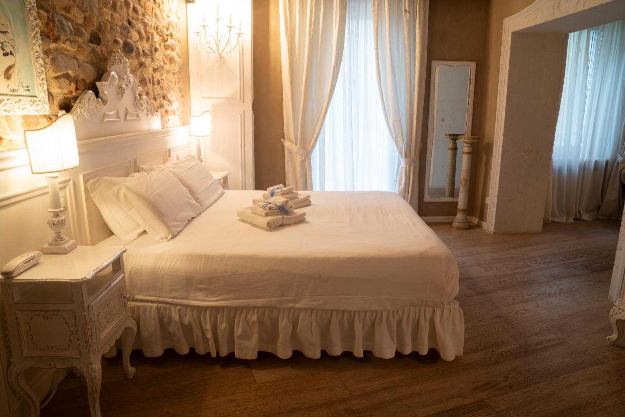 Regia Rosetta - Royal Rooms Borghetto Valeggio sul Mincio Bagian luar foto