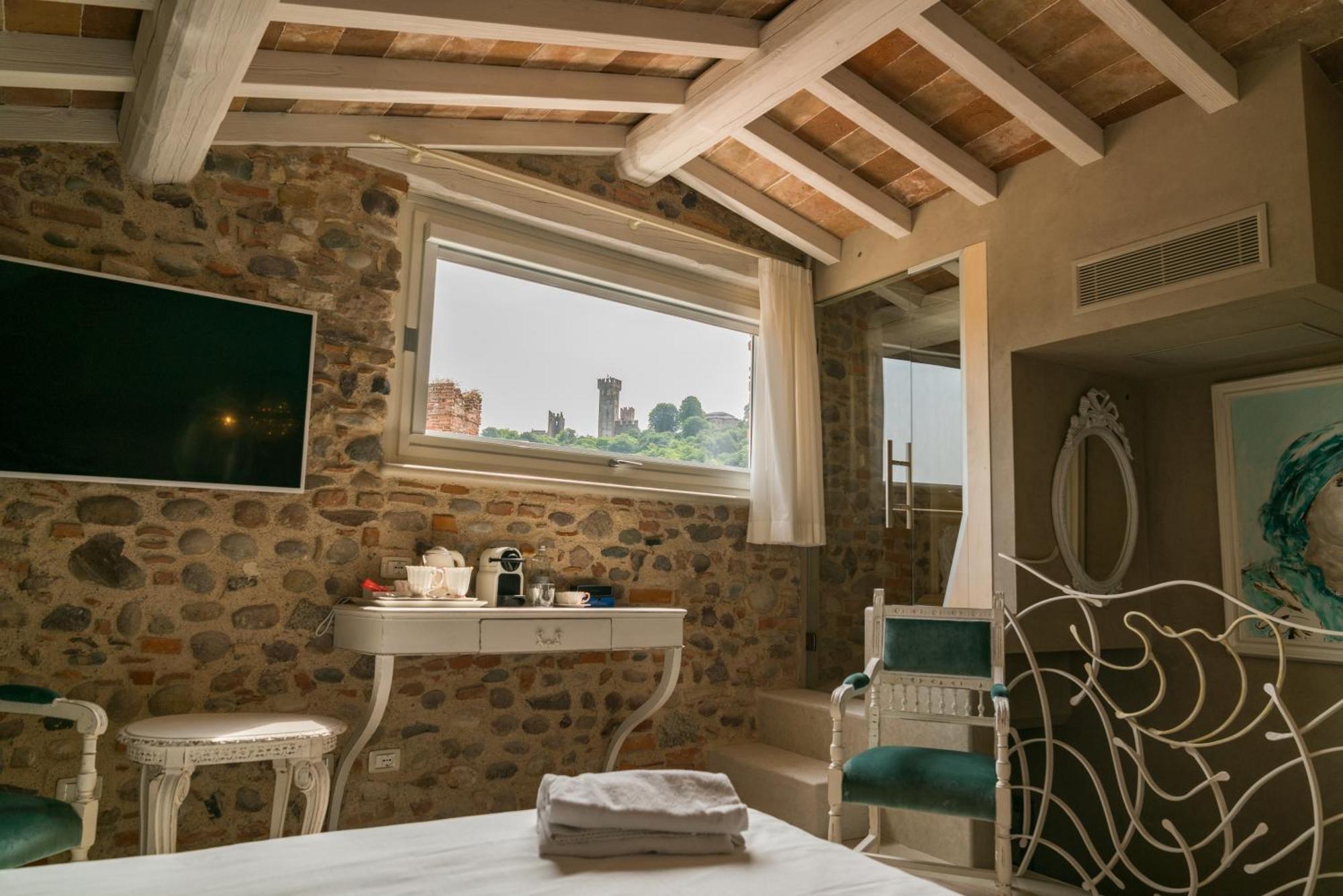 Regia Rosetta - Royal Rooms Borghetto Valeggio sul Mincio Bagian luar foto
